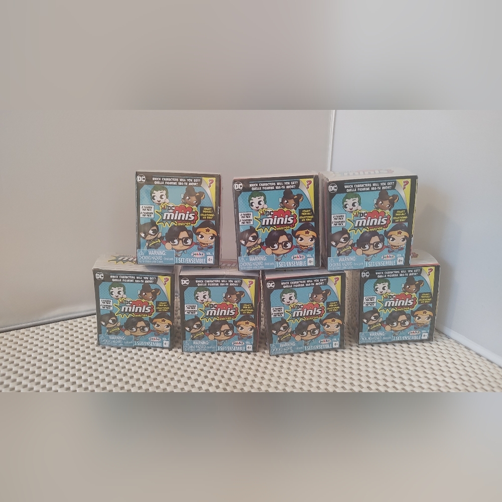 7pcs DC Minis Micros Wave 1 Mystery Box NWT